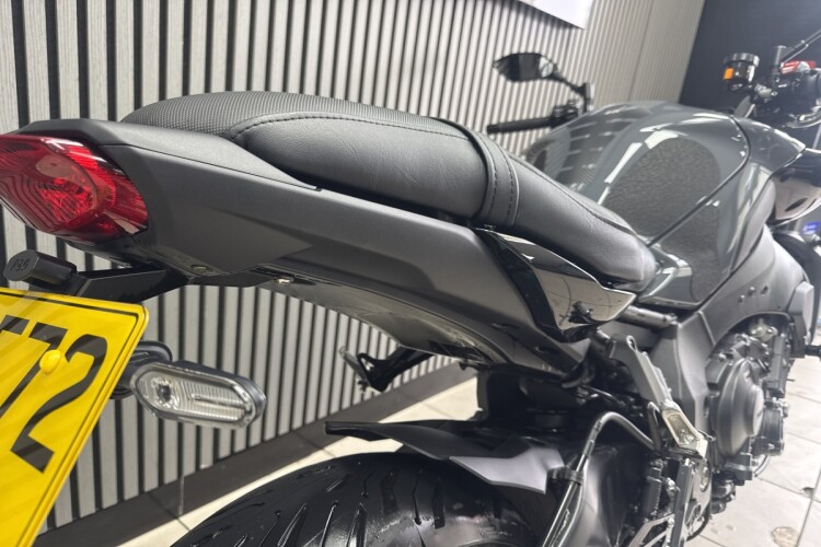 YAMAHA MT-10