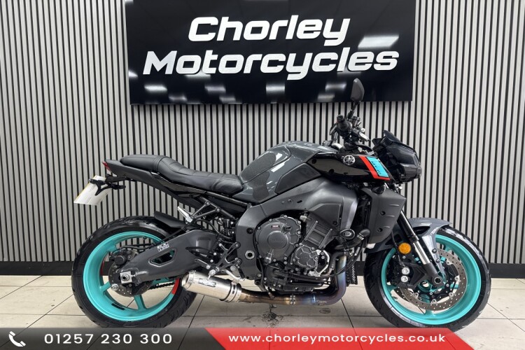 YAMAHA MT-10