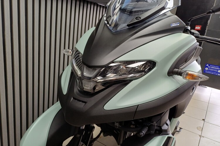 YAMAHA TRICITY 300