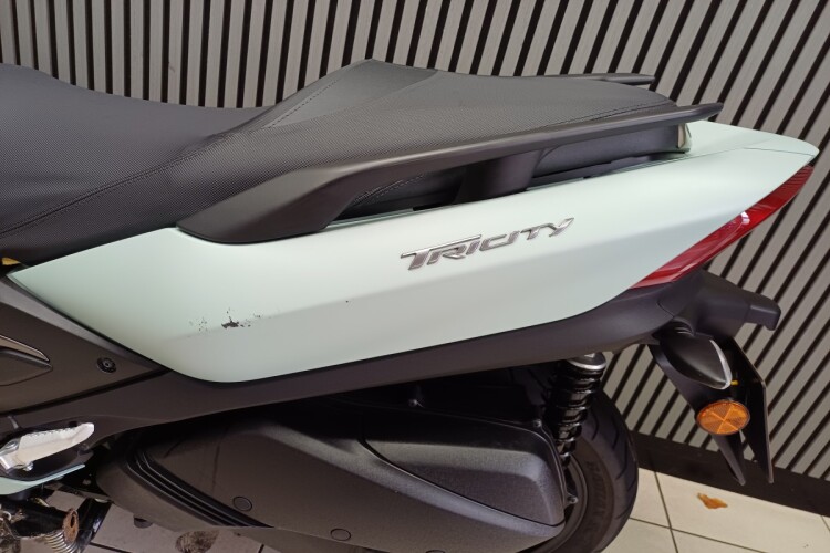 YAMAHA TRICITY 300