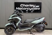YAMAHA TRICITY 300