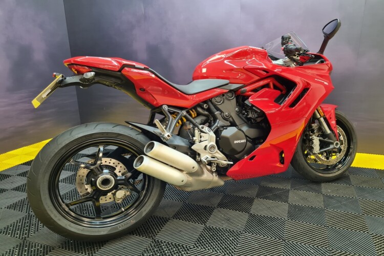 DUCATI SUPERSPORT 950