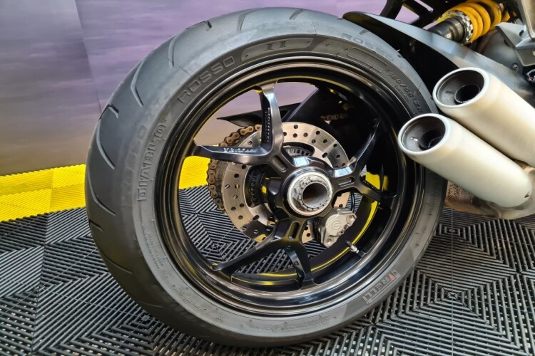 DUCATI SUPERSPORT 950