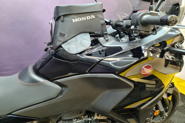 HONDA NT1100