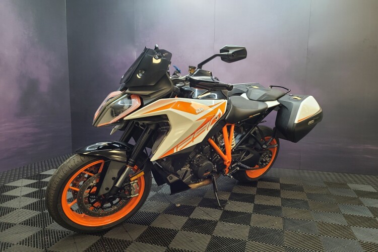 KTM 1290 SUPER DUKE GT