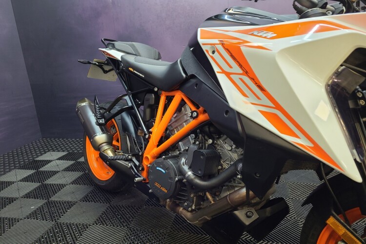 KTM 1290 SUPER DUKE GT