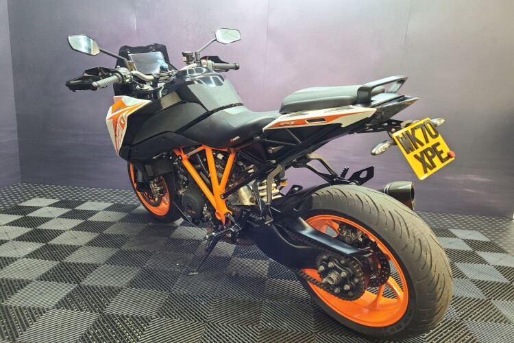 KTM 1290 SUPER DUKE GT