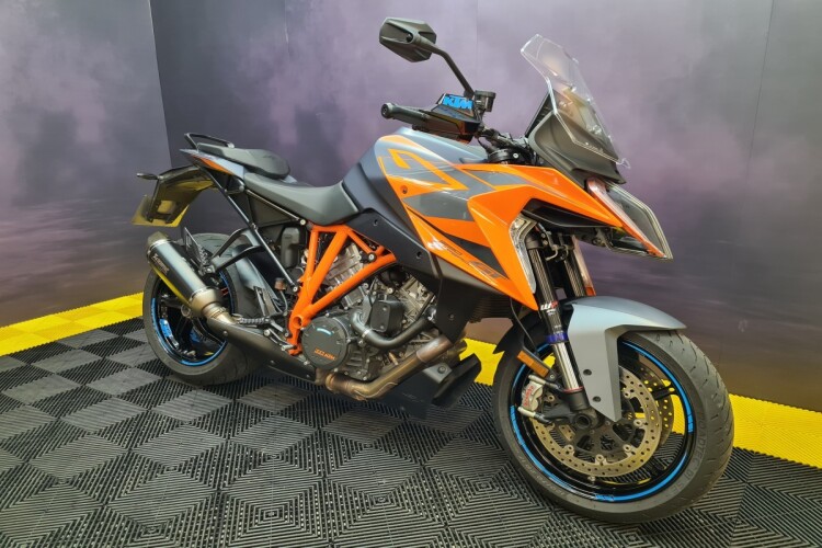 KTM 1290 SUPER DUKE GT