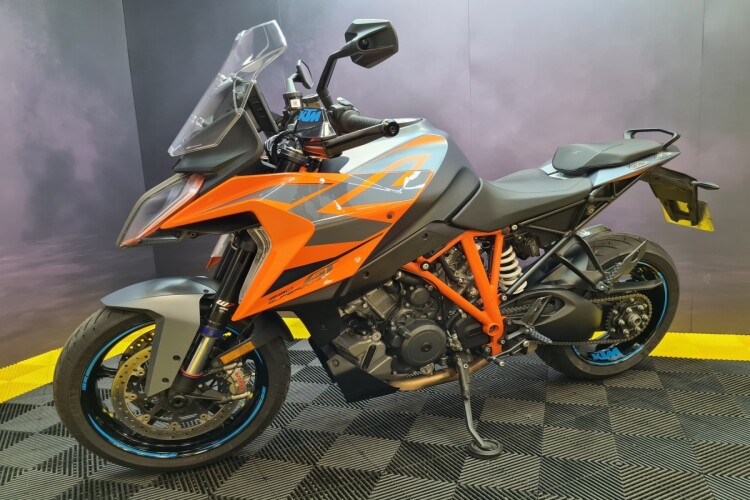 KTM 1290 SUPER DUKE GT