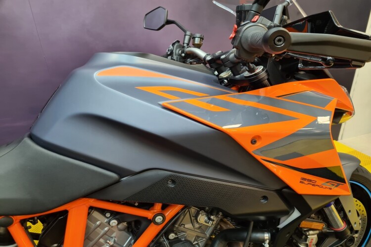 KTM 1290 SUPER DUKE GT