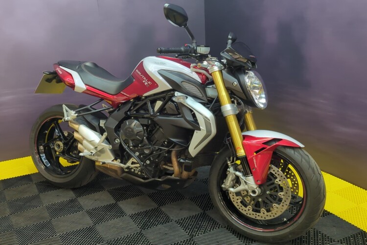 MV AGUSTA BRUTALE 800