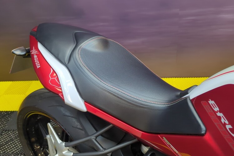 MV AGUSTA BRUTALE 800