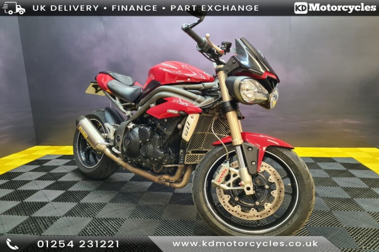 TRIUMPH SPEED TRIPLE 1050
