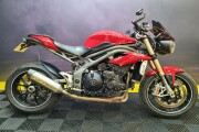 TRIUMPH SPEED TRIPLE 1050