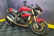 TRIUMPH SPEED TRIPLE 1050