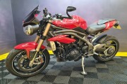 TRIUMPH SPEED TRIPLE 1050
