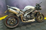 TRIUMPH SPEED TRIPLE 1050