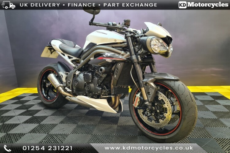 TRIUMPH SPEED TRIPLE 1050