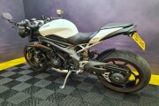 TRIUMPH SPEED TRIPLE 1050