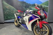 HONDA CBR1000RR FIREBLADE
