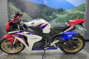 HONDA CBR1000RR FIREBLADE