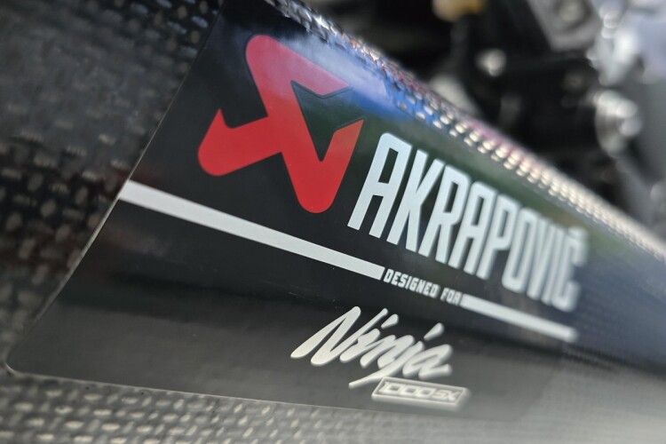 KAWASAKI NINJA 1000SX