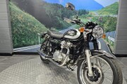 KAWASAKI W800