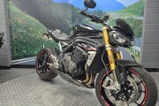 TRIUMPH SPEED TRIPLE 1200