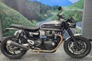 TRIUMPH SPEED TWIN 1200