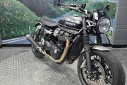 TRIUMPH SPEED TWIN 1200