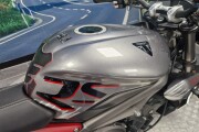 TRIUMPH STREET TRIPLE 765