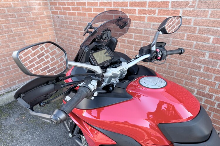 DUCATI MULTISTRADA 950