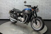 TRIUMPH BONNEVILLE T120