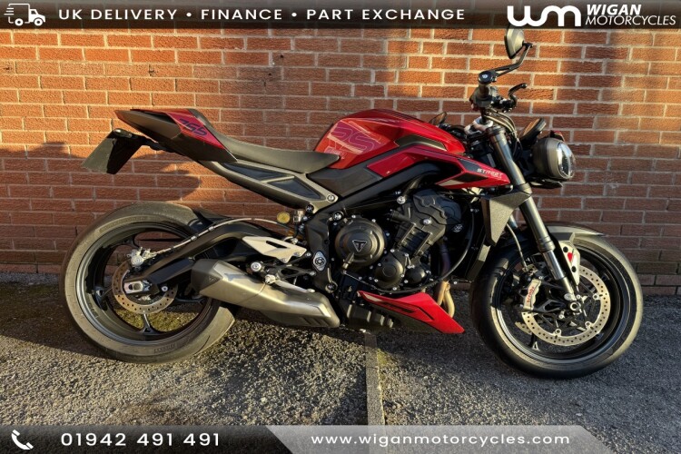 TRIUMPH STREET TRIPLE 765