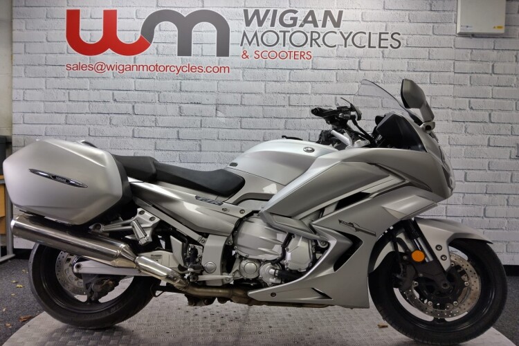 YAMAHA FJR1300