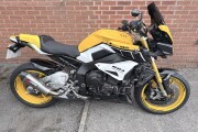 YAMAHA MT-10