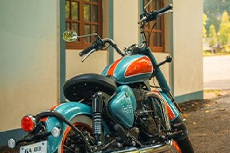ROYAL ENFIELD CLASSIC 350