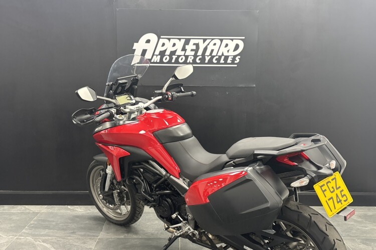 DUCATI MULTISTRADA 950