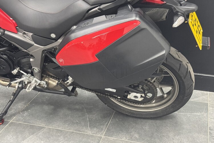 DUCATI MULTISTRADA 950