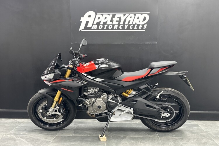 APRILIA TUONO 660