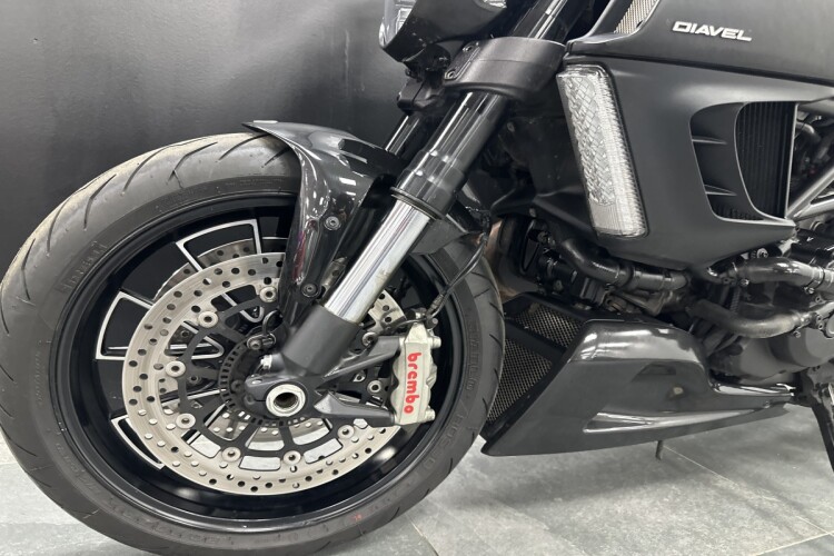 DUCATI DIAVEL