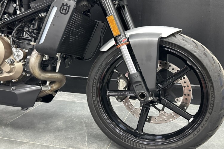 HUSQVARNA VITPILEN 701