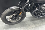 MOTO GUZZI V7
