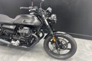 MOTO GUZZI V7