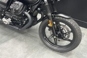 MOTO GUZZI V7
