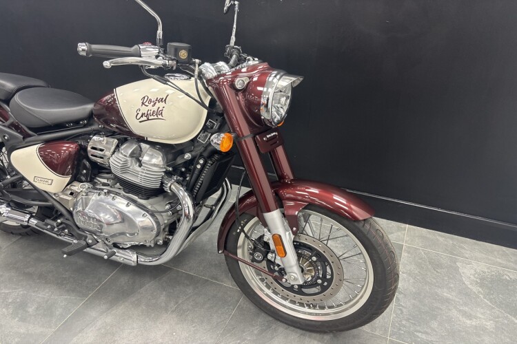 ROYAL ENFIELD CLASSIC 650