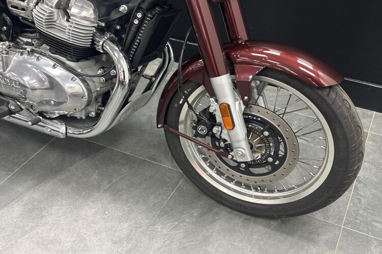 ROYAL ENFIELD CLASSIC 650