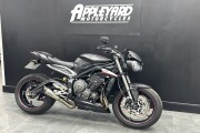 TRIUMPH STREET TRIPLE 765