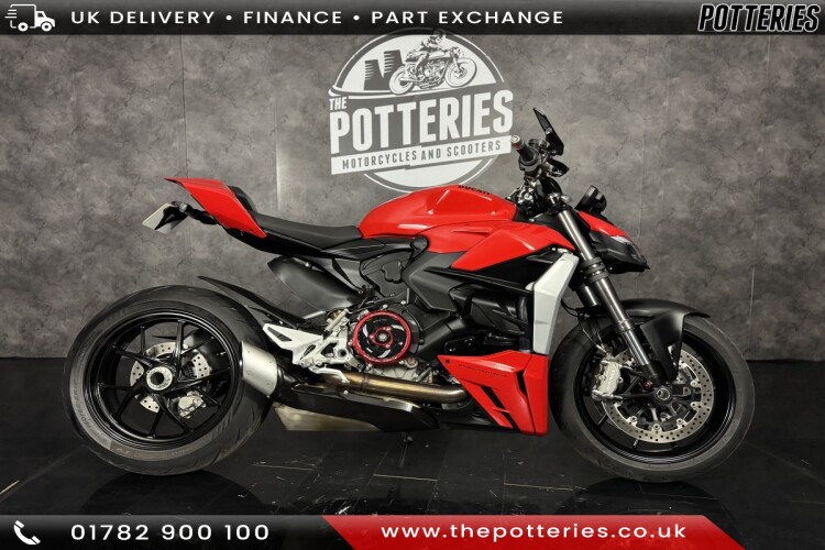 DUCATI STREETFIGHTER V2