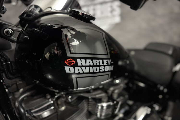 HARLEY-DAVIDSON STREET GLIDE SPECIAL